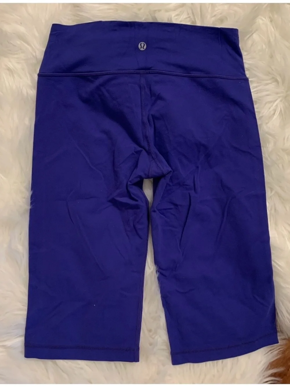Lululemon Clam Digger Long Shorts S 6 Royal Blue Purple White Inside Back Pocket